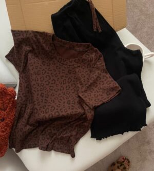 ست لباس راحتی زنانه پلنگ مشگین ( ۵۳۰۴ )